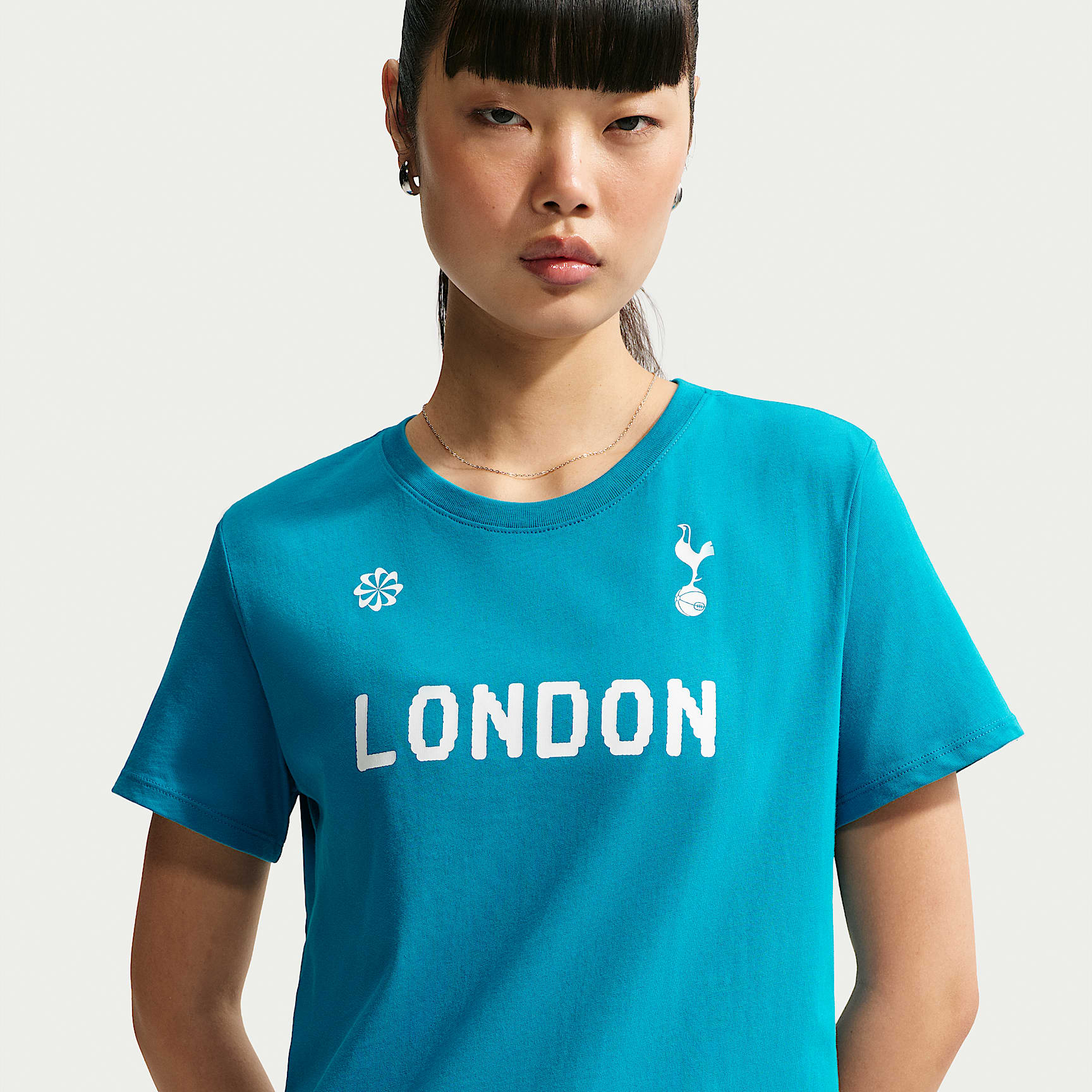 Tottenham Hotspur Women's Nike Soccer T-Shirt. Nike.com